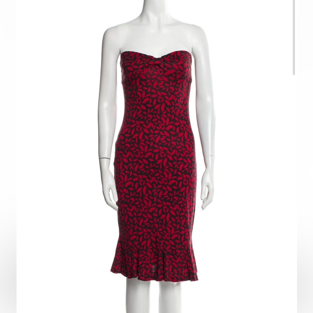 Diane Von Furstenberg Red and Black Strapless Cocktail Dress Lip pattern